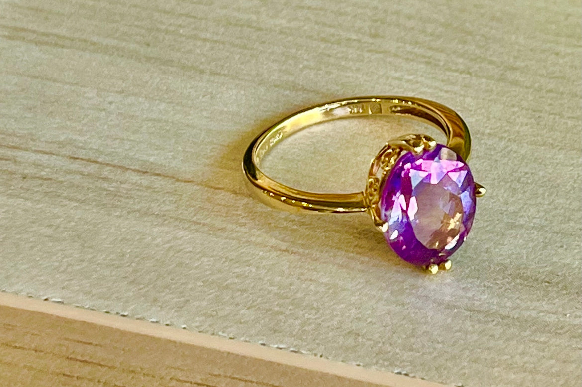 Solitaire Vibrant Purple Ring