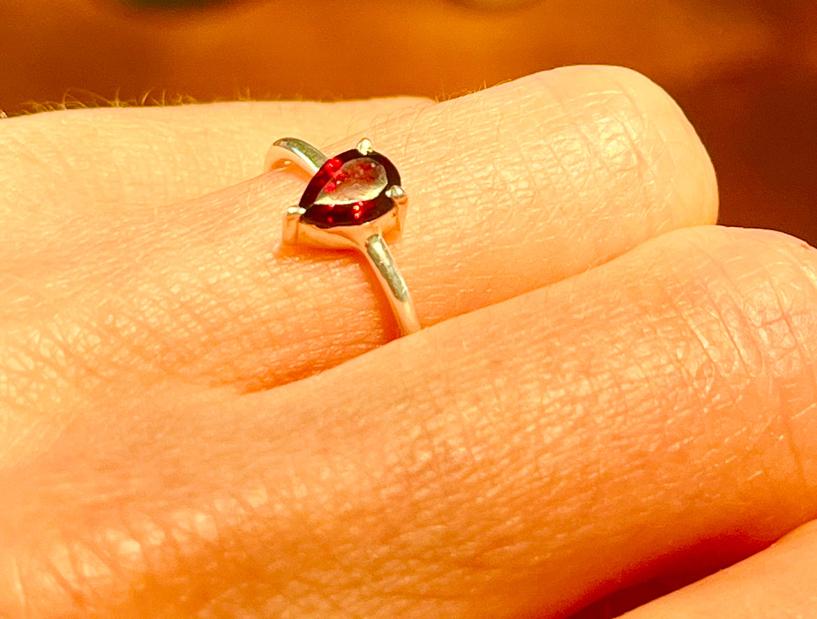 Dainty Garnet Teardrop Ring